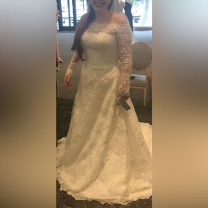 Off shoulder wedding dress- only worn once in pictures.